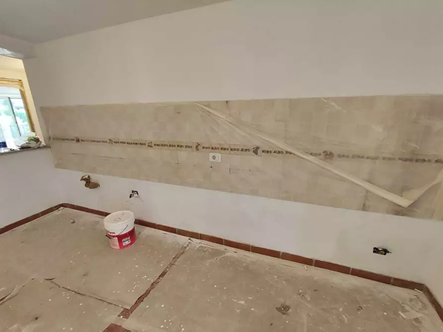 Immagine 10 di Trilocale in vendita  in via giuseppe garibaldi 25 a Guidonia Montecelio