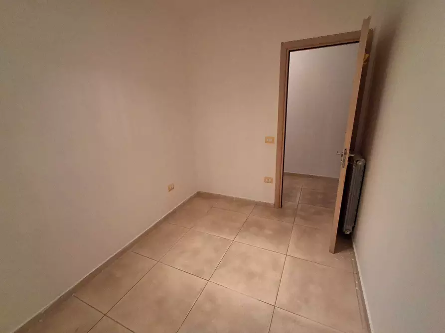 Immagine 25 di Trilocale in vendita  in via nicolo paganini a Guidonia Montecelio