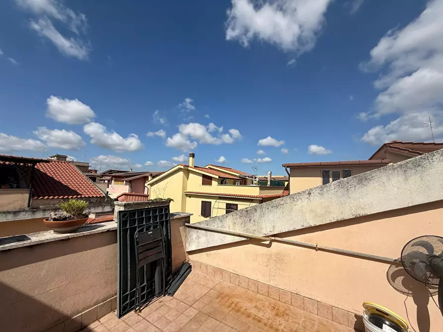 Immagine 10 di Trilocale in vendita  in via maremmana inferiore 110 a Guidonia Montecelio