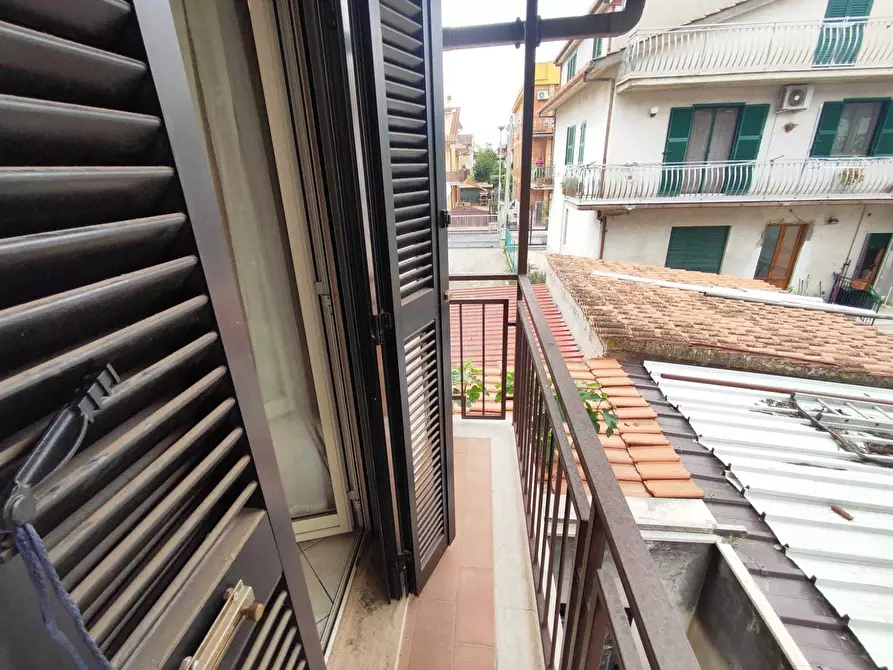 Immagine 12 di Trilocale in vendita  in VIA GUGLIELMO OBERDAN 19 a Guidonia Montecelio