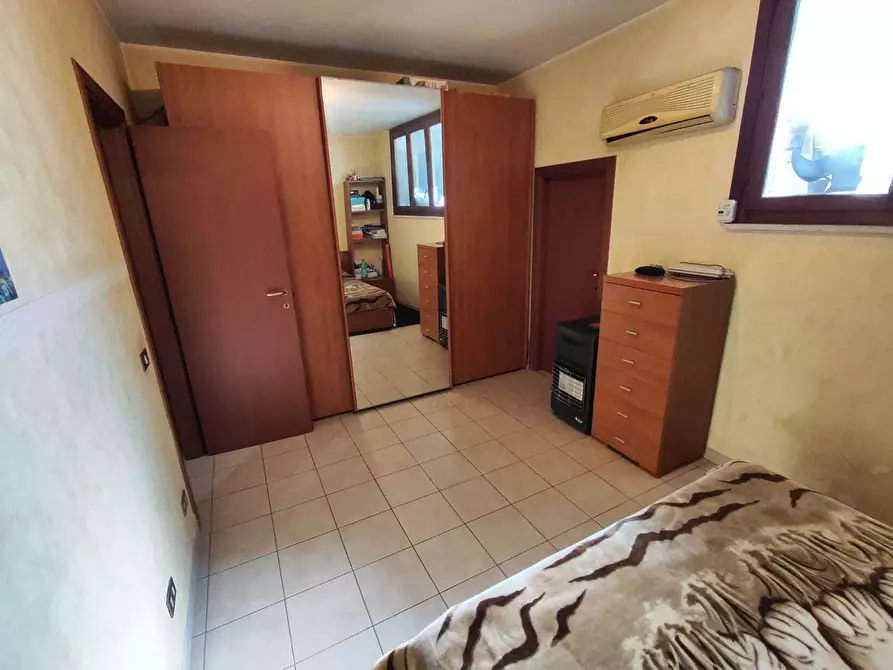 Immagine 29 di Trilocale in vendita  in Via Daniele Manin 3 a Guidonia Montecelio