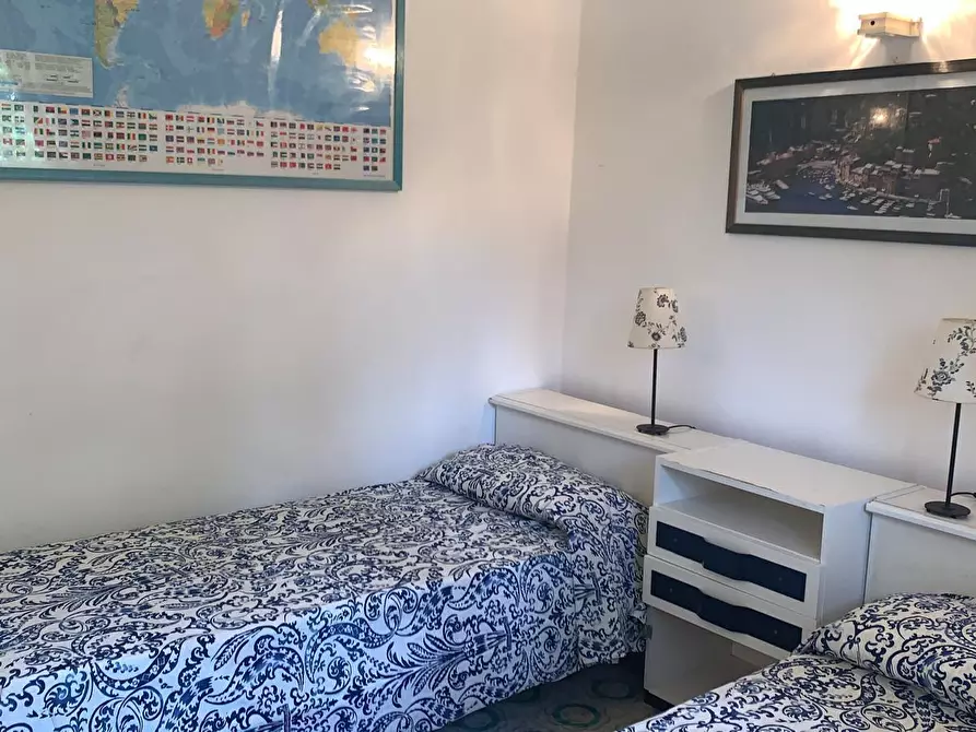 Immagine 13 di Appartamento in affitto  in VIALE DEI LIDI a Siracusa