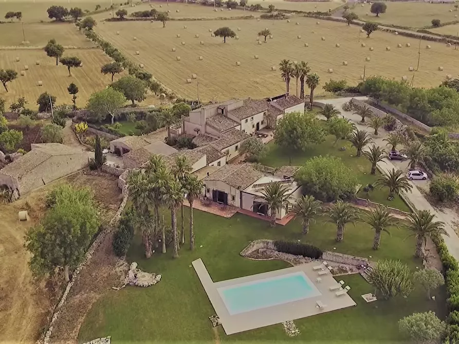 Immagine 14 di Rustico / casale in vendita  a Noto