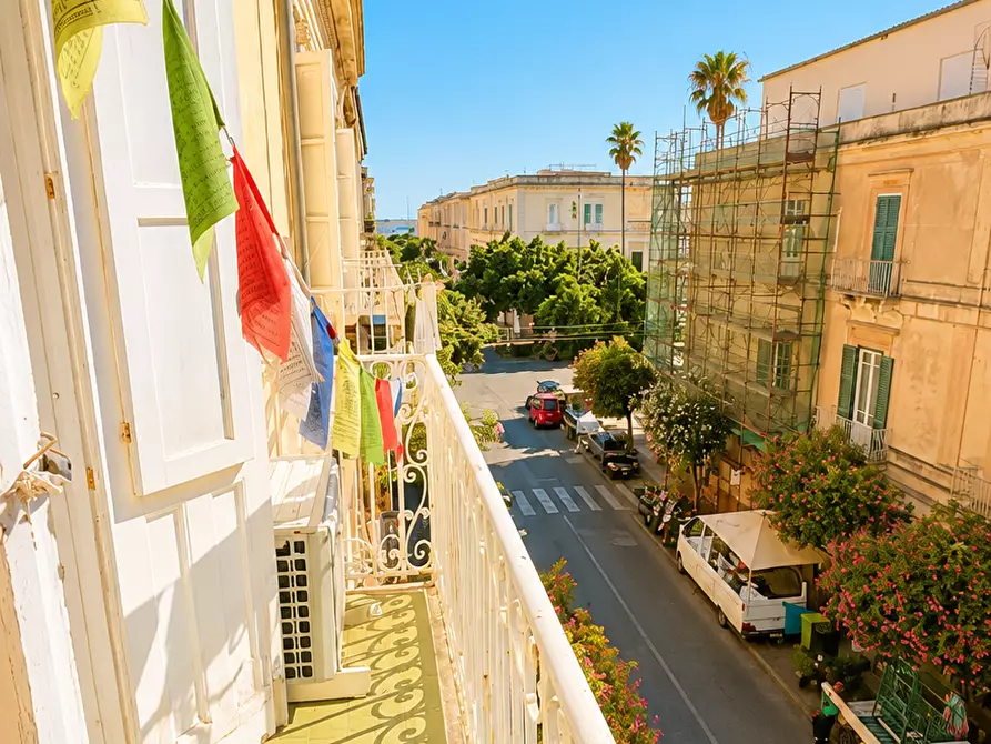 Immagine 9 di Appartamento in vendita  in Via Trieste 12 a Siracusa