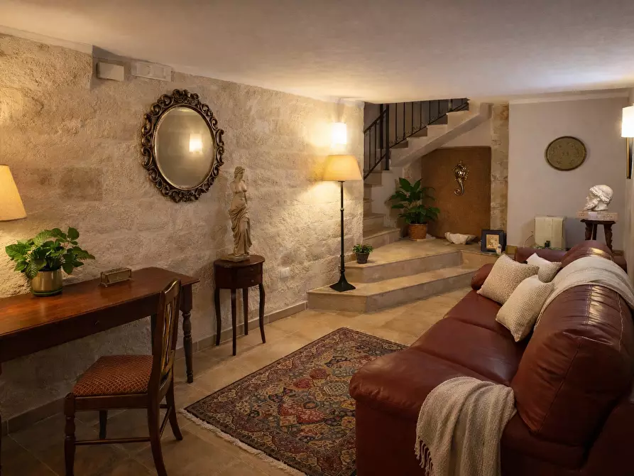 Immagine 6 di Appartamento in vendita  in VIA DELLE CARCERI VECCHIE 23 a Siracusa