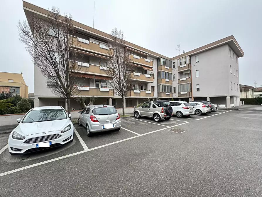 Immagine 9 di Bilocale in vendita  a Cesena