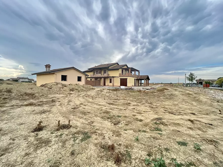 Immagine 11 di Porzione di casa in vendita  in via del Confine 3532 a Cesena