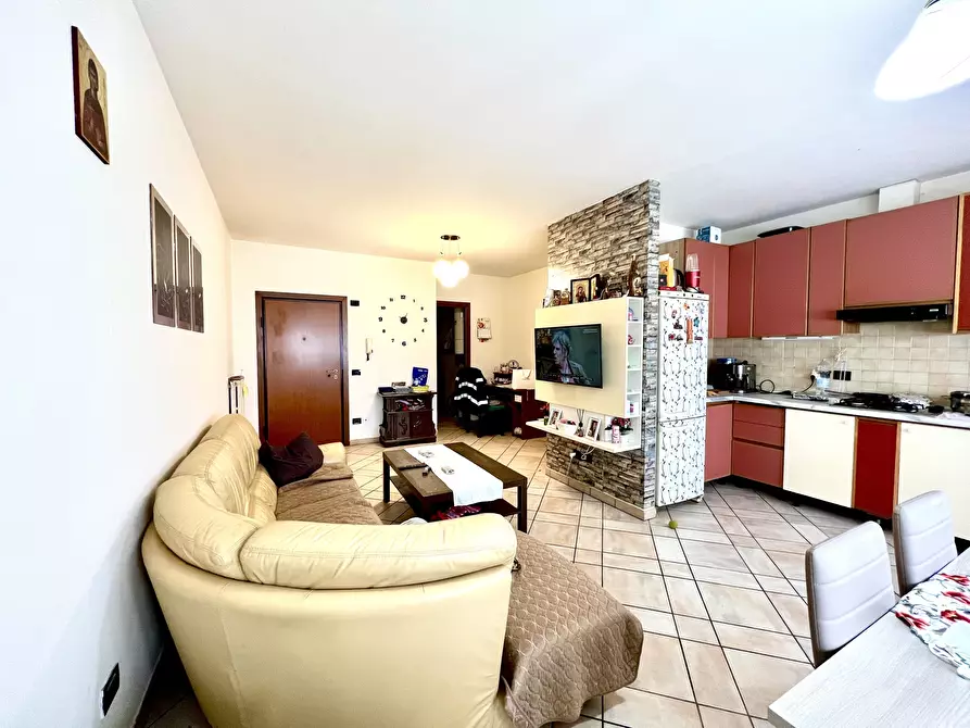 Immagine 9 di Trilocale in vendita  in Viale Guglielmo Marconi 163 a Roncofreddo