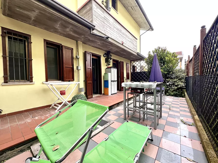 Immagine 9 di Monolocale in vendita  in Via Farini 538 a Cesena