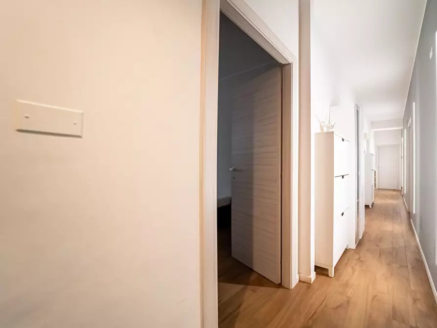 Immagine 5 di Pentalocale in vendita  in borgo basini 3 a Parma