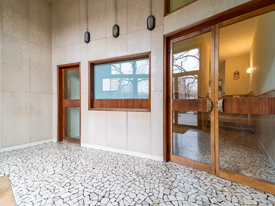 Immagine 27 di Quadrilocale in affitto  in Piazzale Tomaso Barbieri 1 a Parma