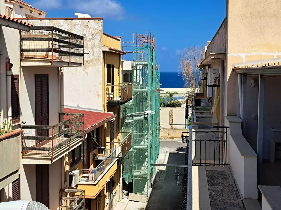 Immagine 15 di Trilocale in vendita  a Balestrate