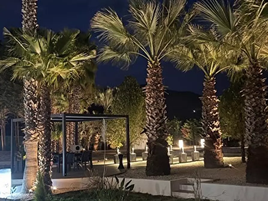 Immagine 47 di Villa in vendita  a Partinico