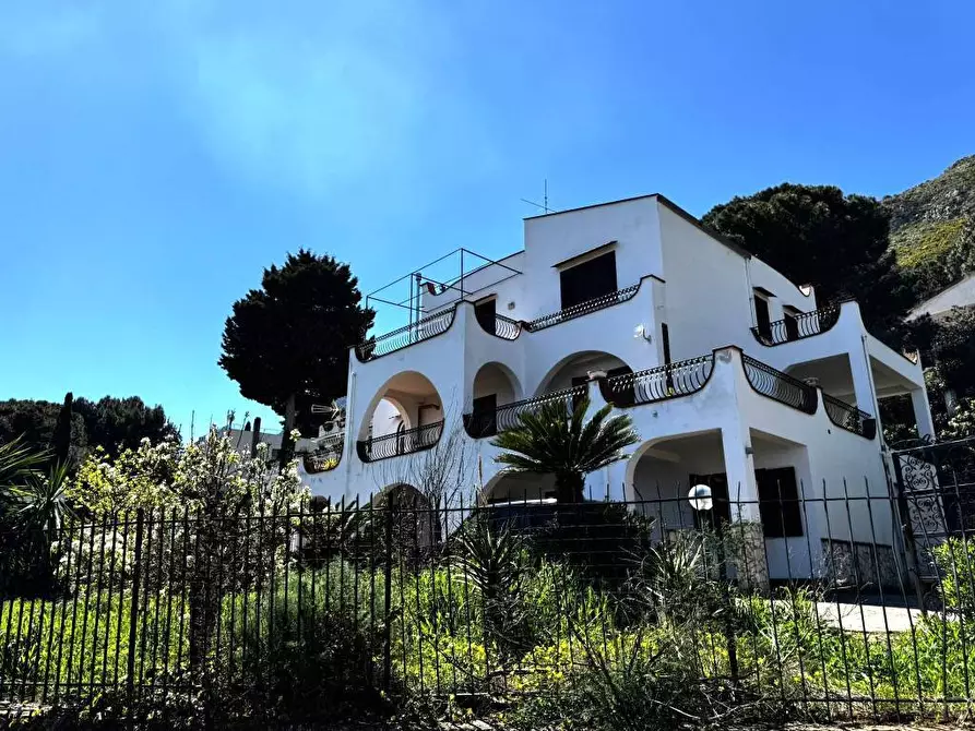 Immagine 2 di Casa bifamiliare in vendita  a Trabia