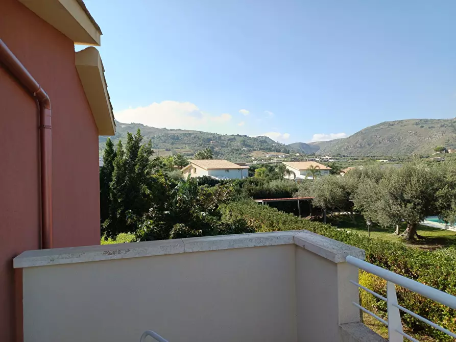 Immagine 36 di Villetta a schiera in vendita  a Castellammare Del Golfo