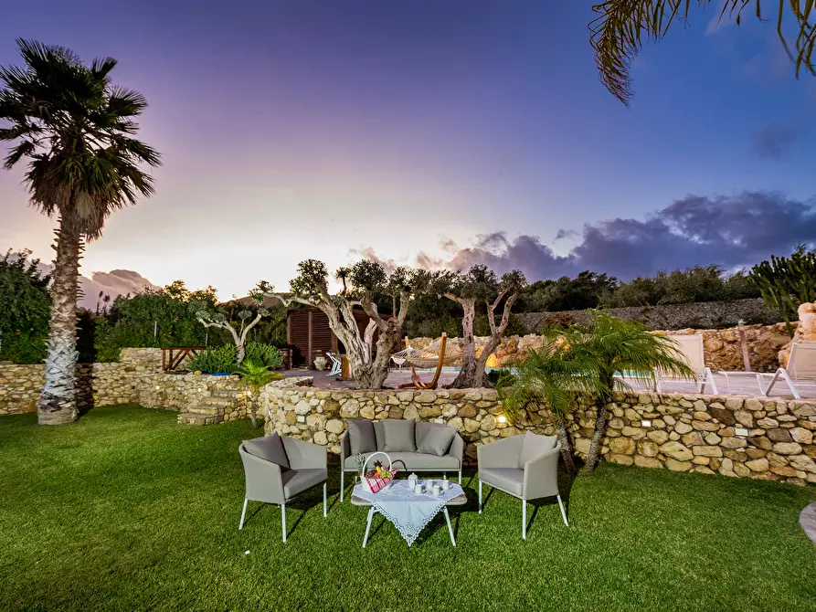 Immagine 21 di Rustico / casale in vendita  in CONTRADA CARDONE SNC a Castellammare Del Golfo