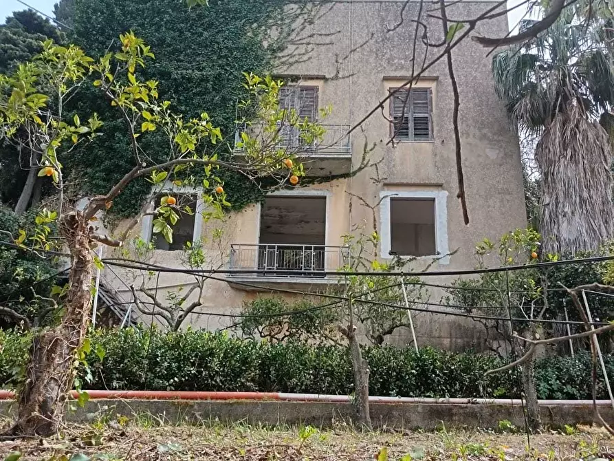 Immagine 40 di Villa in vendita  a Valderice