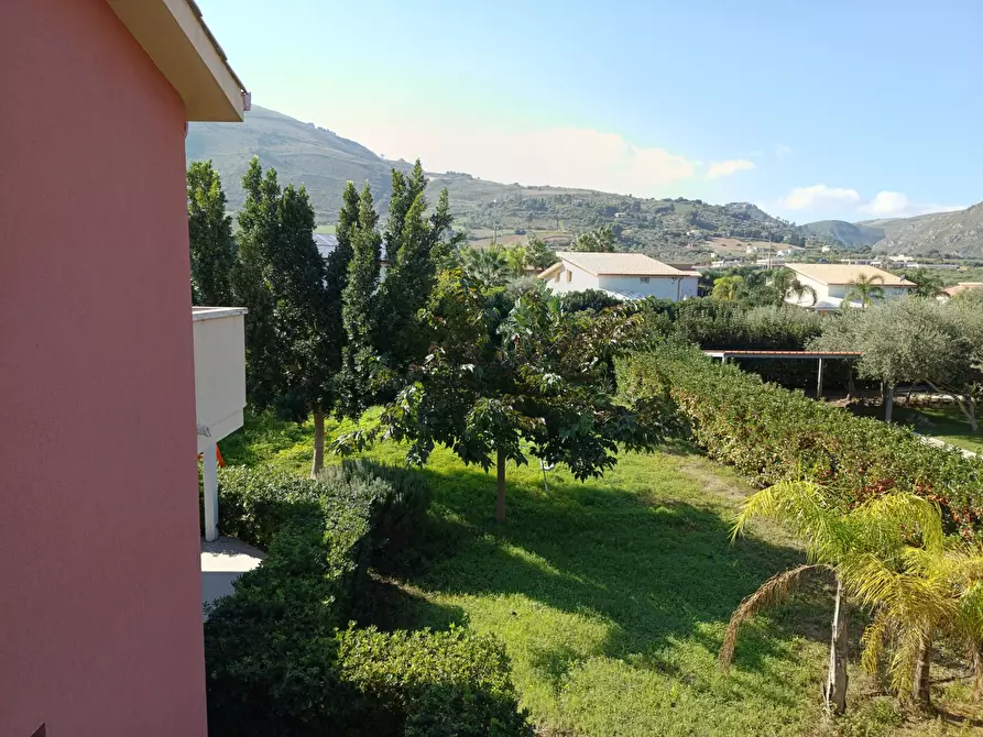 Immagine 13 di Villetta a schiera in vendita  a Castellammare Del Golfo