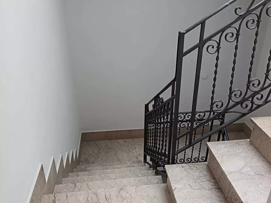 Immagine 15 di Pentalocale in vendita  a Castellammare Del Golfo