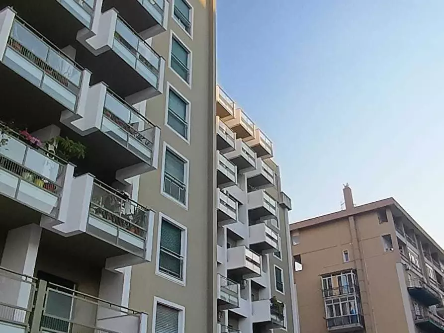 Immagine 28 di Pentalocale in vendita  a Palermo