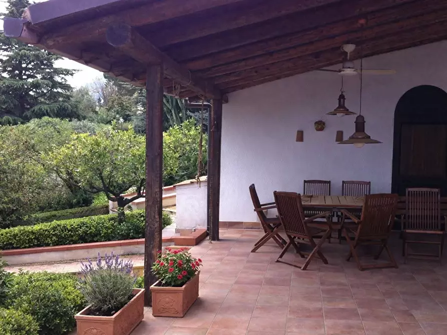 Immagine 4 di Villa in vendita  a Trabia