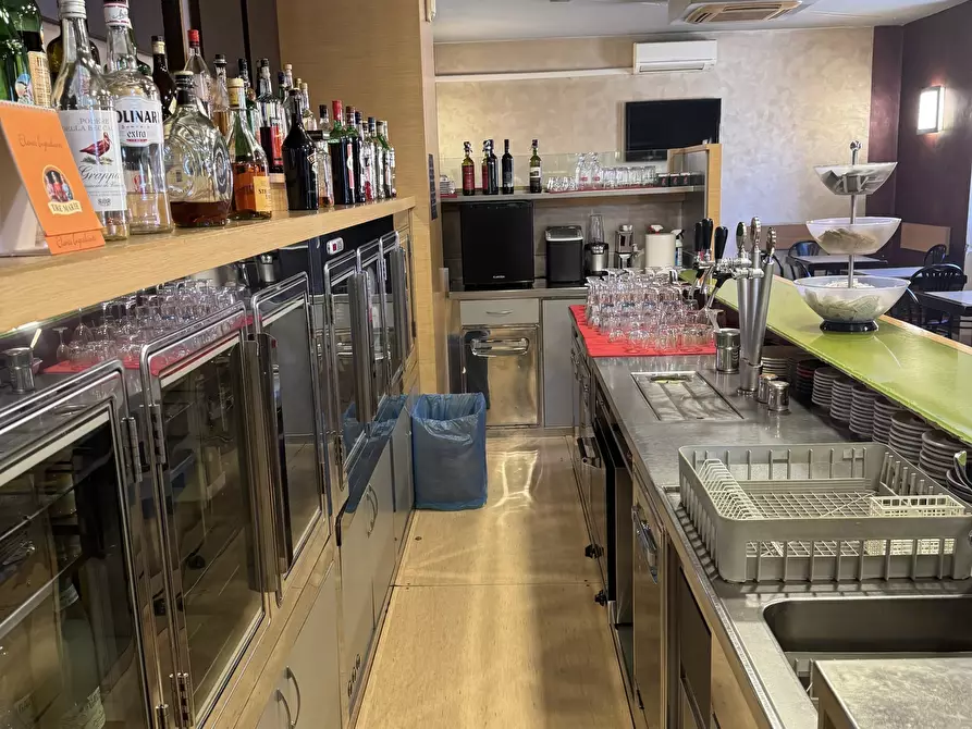 Immagine 3 di Bar / Ristorante in vendita  in VIA TENENTE ADAMI 10 a Arzago D'adda