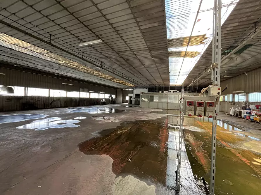 Immagine 8 di Capannone industriale in vendita  in Via Tortona 21 a Vigevano