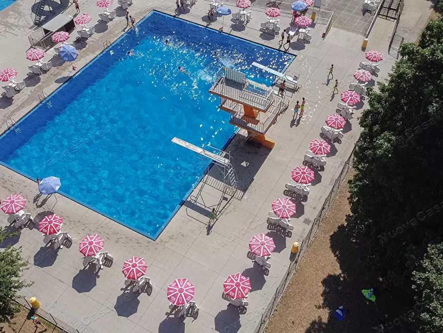 Immagine 16 di Attività commerciale in vendita  in Via del Laghetto 6 a Limbiate