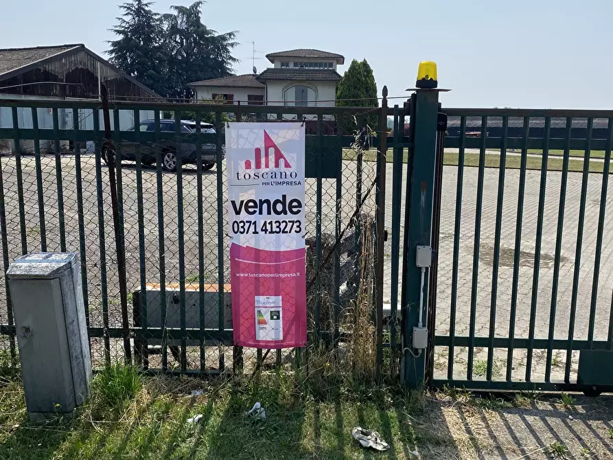 Immagine 2 di Capannone industriale in vendita  in VIA CERCA 2 a Settala