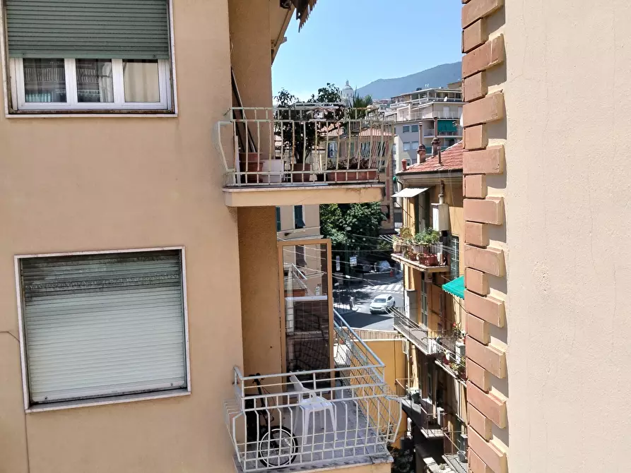 Immagine 17 di Pentalocale in vendita  in Corso Felice Cavallotti 14 a San Remo
