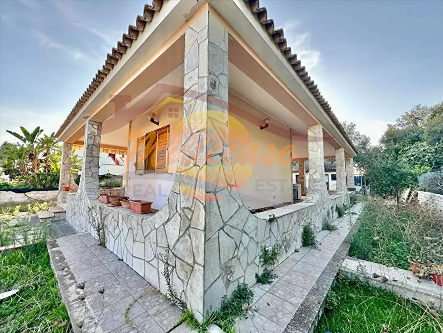 Immagine 10 di Villa in vendita  in Via Isole BALI a Siracusa