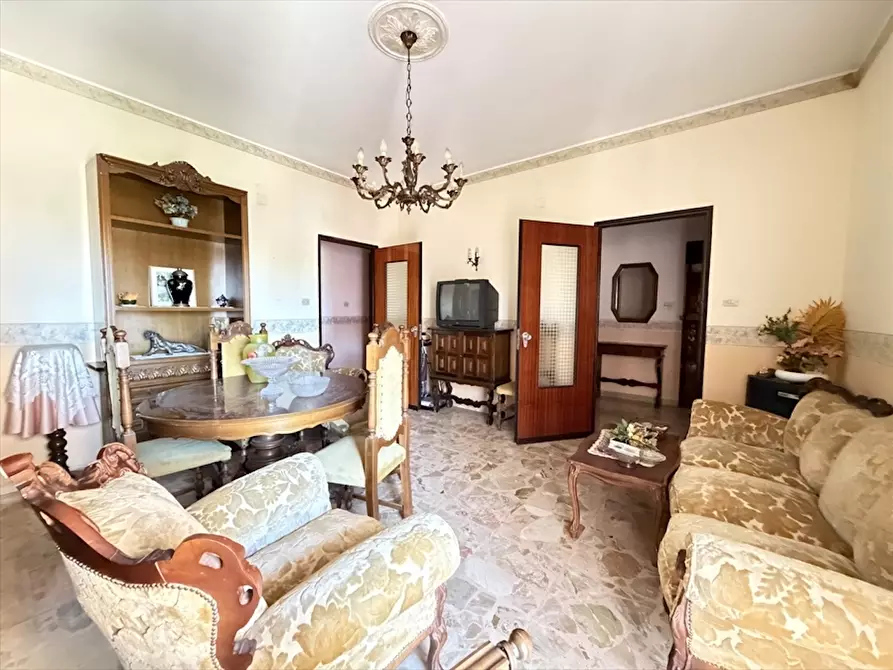Immagine 13 di Quadrilocale in vendita  in Viale dei Comuni a Siracusa