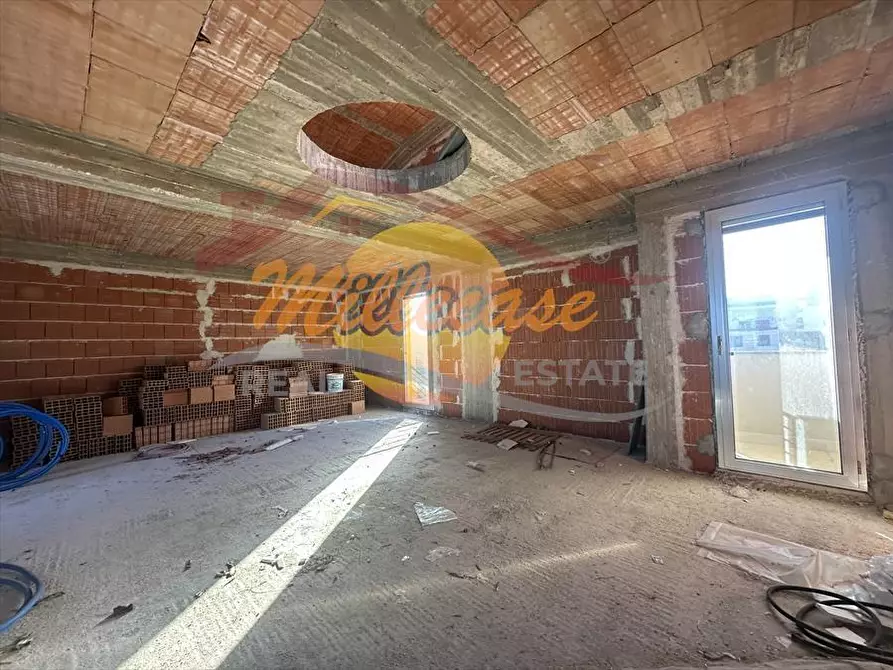 Immagine 8 di Trilocale in vendita  in VIALE GARRONE a Siracusa
