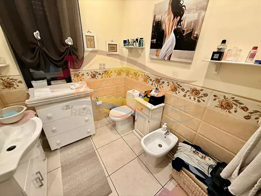 Immagine 11 di Trilocale in vendita  in VIA GIACOMO SERPOTTA a Siracusa