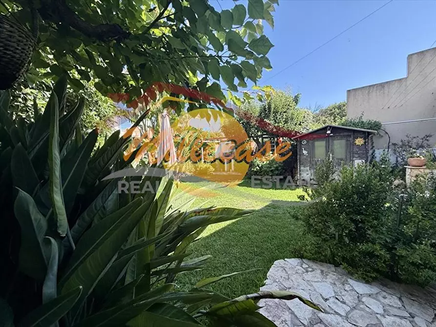 Immagine 3 di Villa in vendita  in VIA DEL LUCCIO a Siracusa