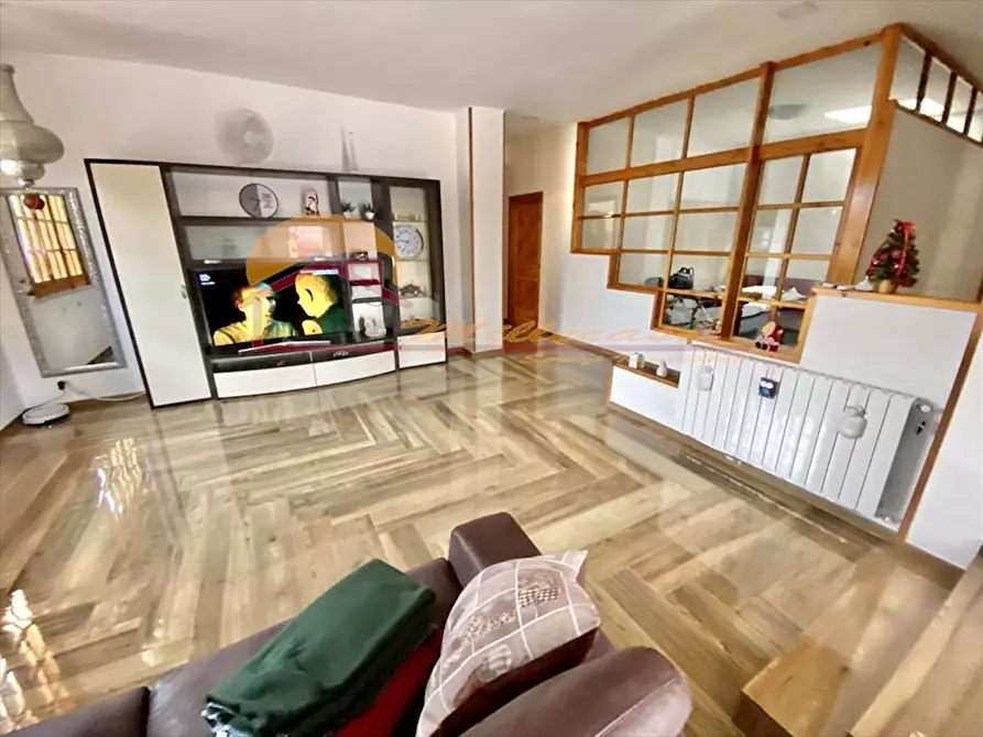 Immagine 22 di Villa in vendita  in Via Luigi Maria Monti a Siracusa