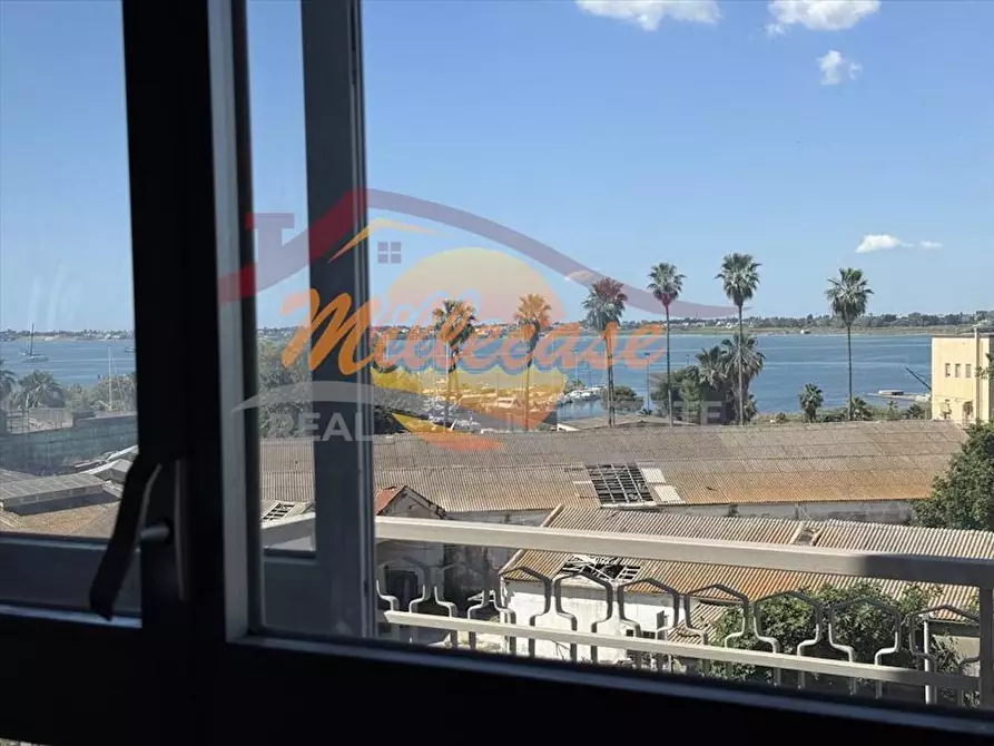 Immagine 2 di Pentalocale in vendita  in CORSO UMBERTO a Siracusa