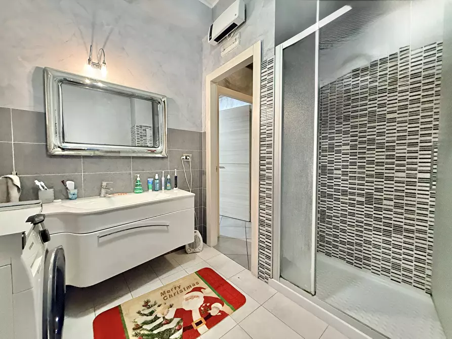 Immagine 10 di Trilocale in vendita  in Viale Tica a Siracusa