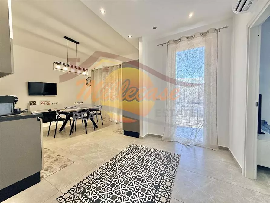 Immagine 9 di Quadrilocale in vendita  in Viale dei Comuni a Siracusa