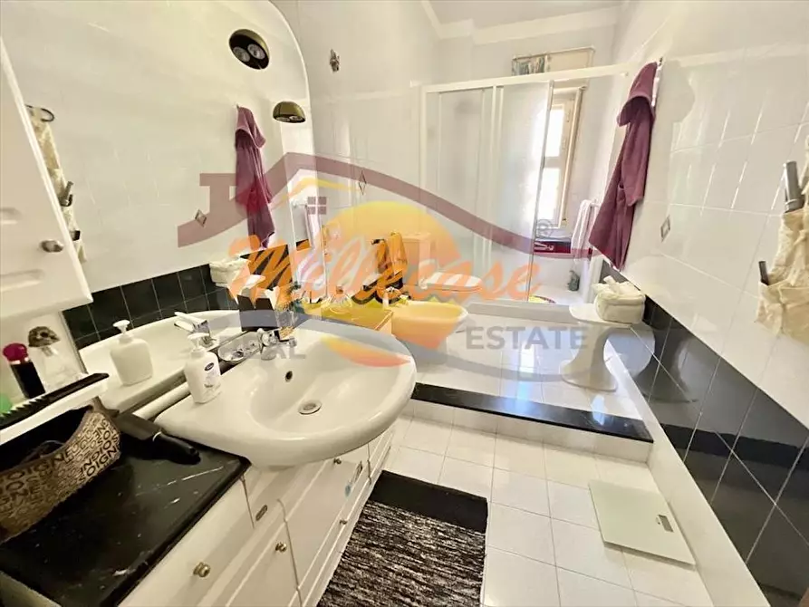 Immagine 24 di Pentalocale in vendita  in Via Agostino Fillioley a Siracusa