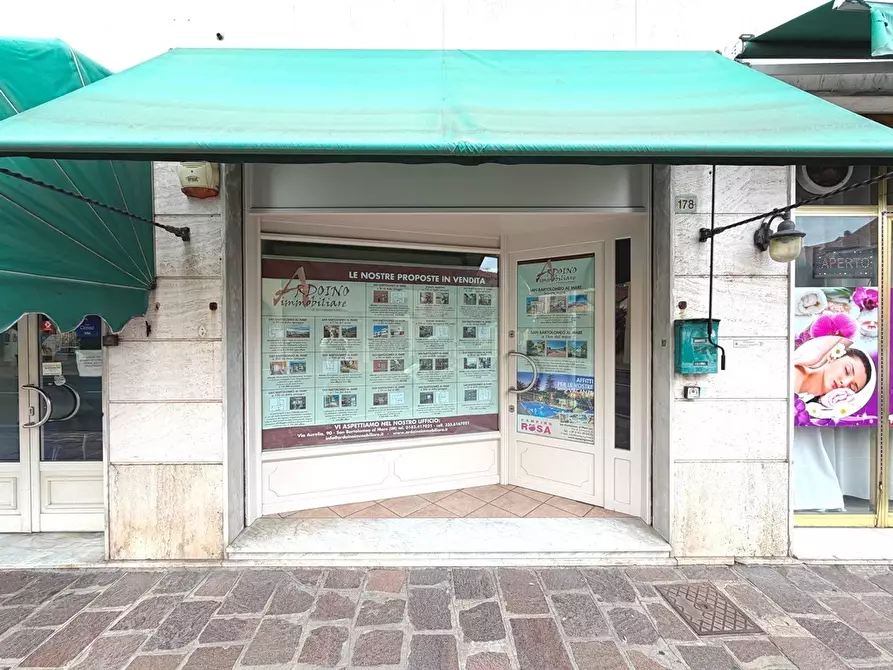 Immagine 12 di Attività commerciale in vendita  in Via Aurelia 178 a San Bartolomeo Al Mare