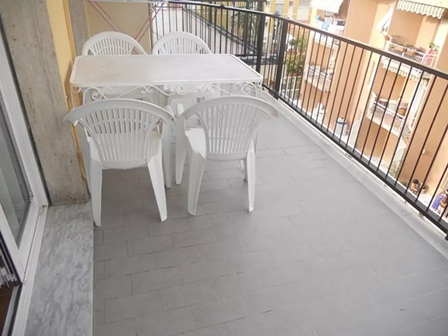 Immagine 55 di Bilocale in affitto  in Via Sicilia 11 a San Bartolomeo Al Mare