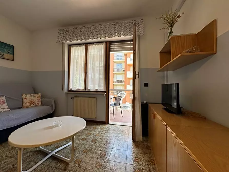 Immagine 37 di Trilocale in affitto  a San Bartolomeo Al Mare