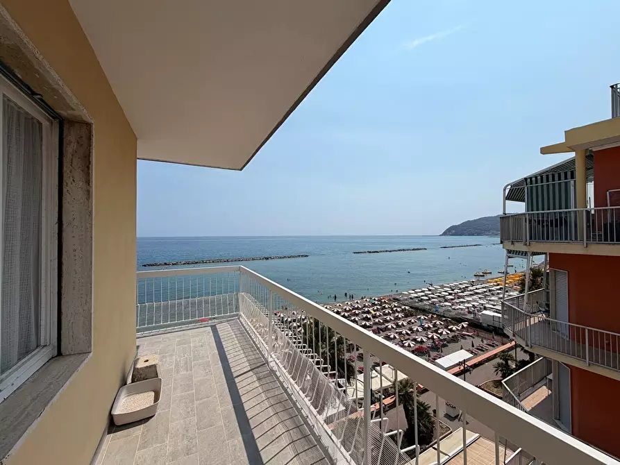 Immagine 14 di Trilocale in vendita  in Via Sicilia 37 a San Bartolomeo Al Mare