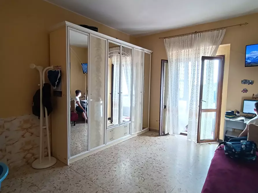 Immagine 11 di Pentalocale in vendita  in Via Roma a Pianopoli