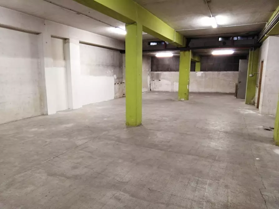 Immagine 3 di Laboratorio in vendita  in Corso Bramante 61 a Torino