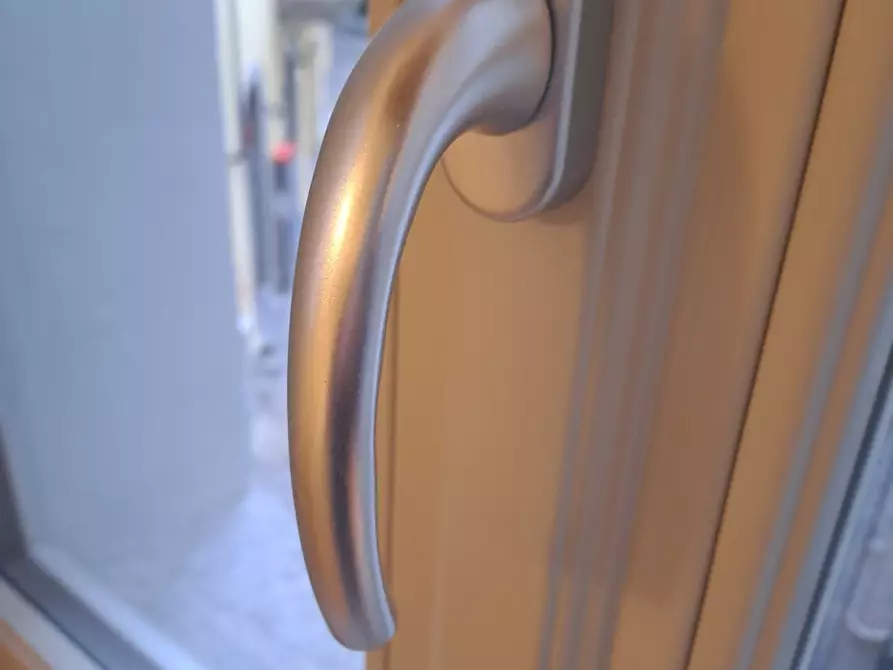 Immagine 23 di Bilocale in affitto  in VIA BELLEZIA 20 a Torino