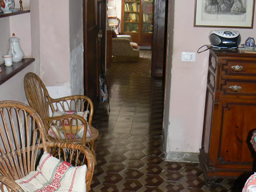 Immagine 11 di Villa in vendita  a Sarzana