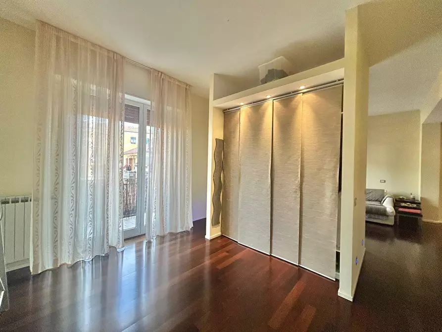 Immagine 27 di Trilocale in vendita  a Sarzana