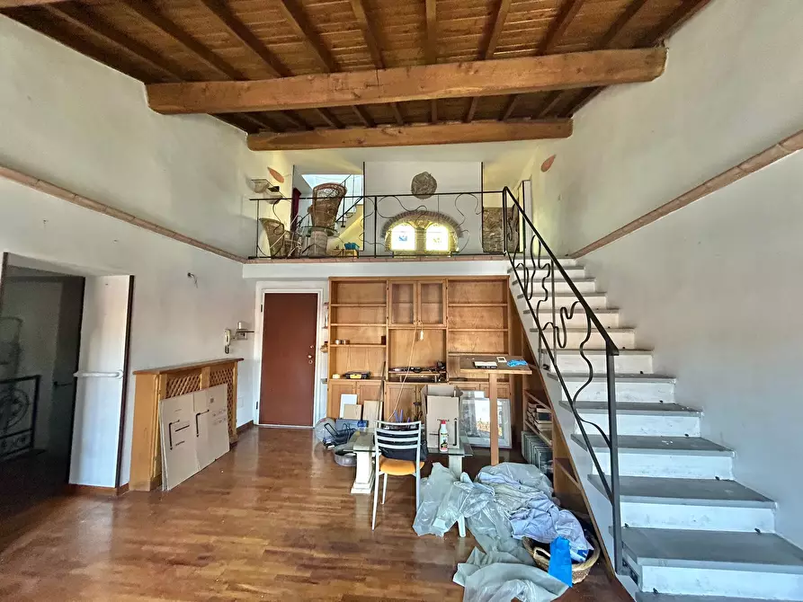 Immagine 2 di Quadrilocale in vendita  a Sarzana